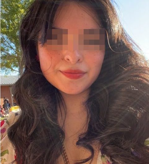 Jeune femme de 20 ans, encore vierge et sans expérience – je vis à Dunkerque